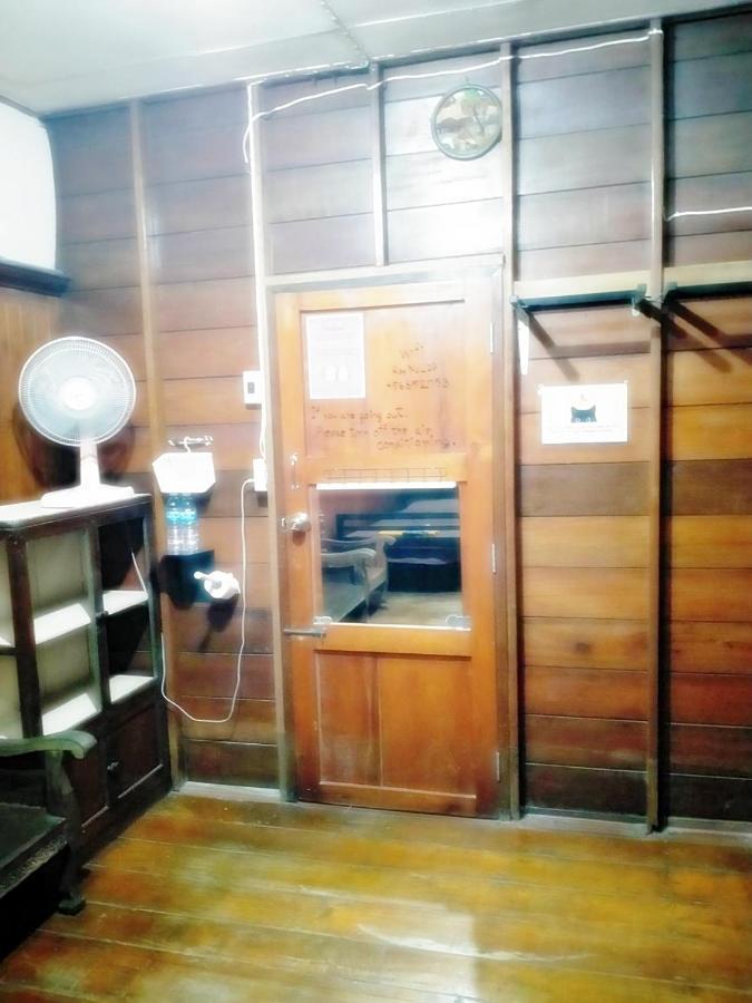 Ray Nu Guest House Phra Nakhon Si Ayutthaya Buitenkant foto