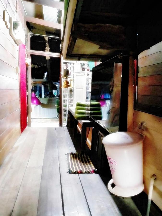 Ray Nu Guest House Phra Nakhon Si Ayutthaya Buitenkant foto