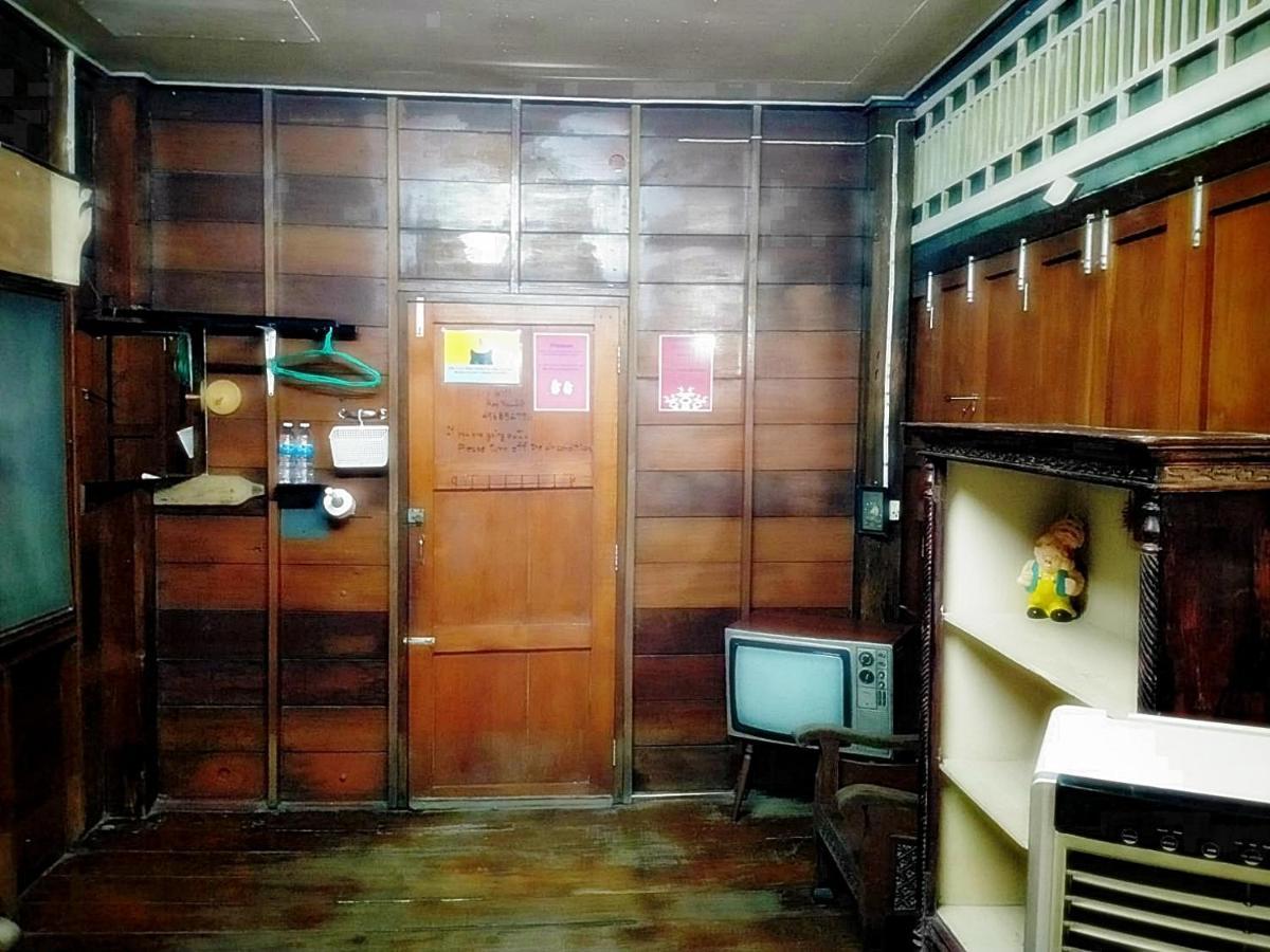 Ray Nu Guest House Phra Nakhon Si Ayutthaya Buitenkant foto