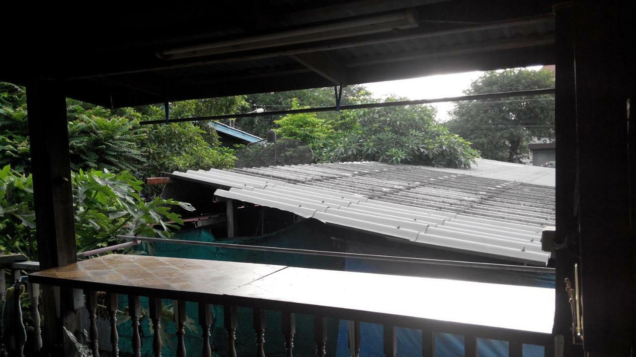 Ray Nu Guest House Phra Nakhon Si Ayutthaya Buitenkant foto