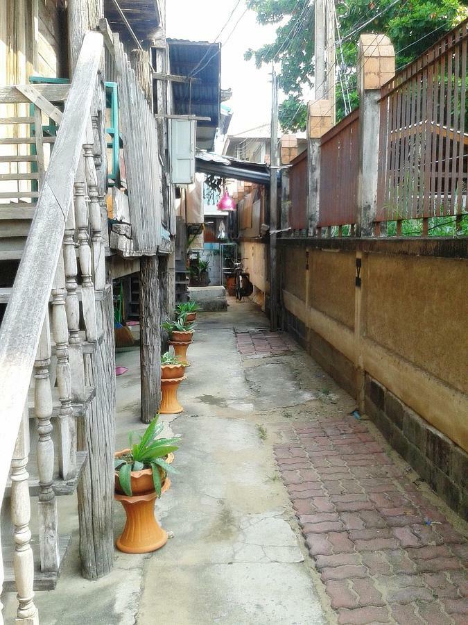 Ray Nu Guest House Phra Nakhon Si Ayutthaya Buitenkant foto